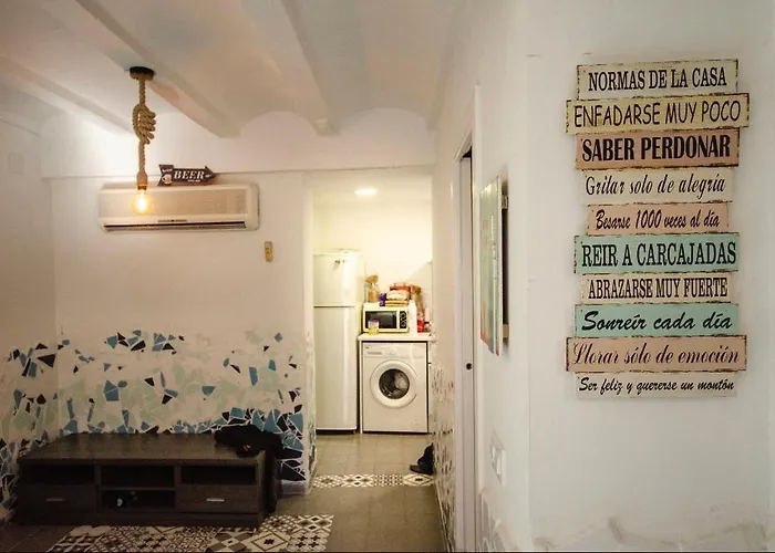 Apartment Art House Beside The